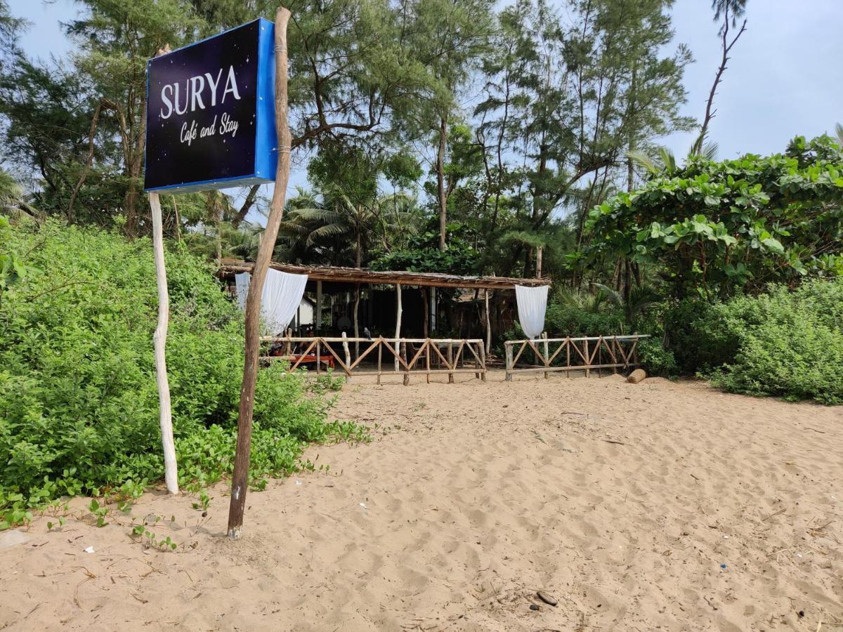 Surya Beach Cafe And Stay Gokarna  Buitenkant foto