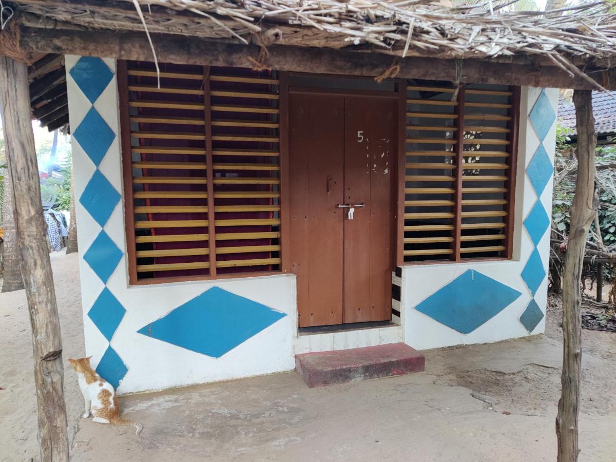 Surya Beach Cafe And Stay Gokarna  Kamer foto