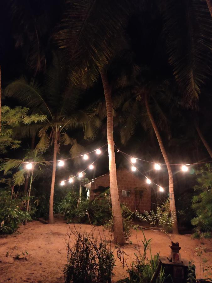 Surya Beach Cafe And Stay Gokarna  Buitenkant foto