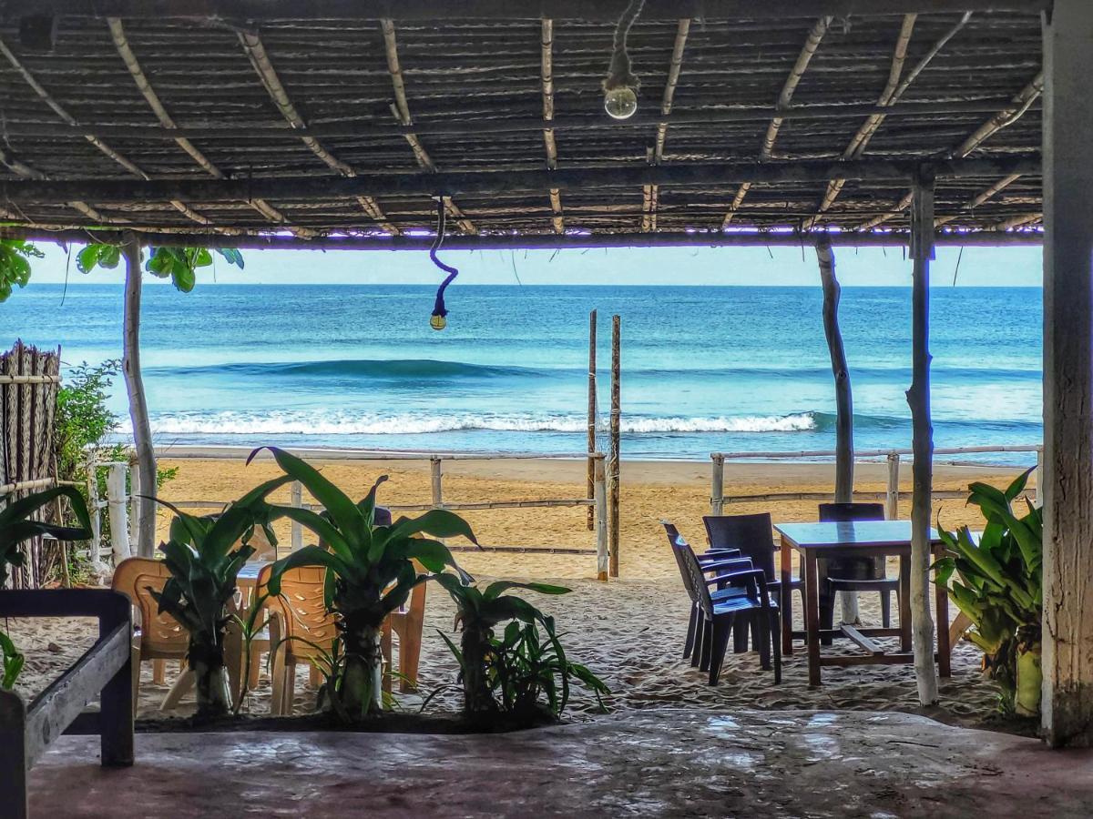 Surya Beach Cafe And Stay Gokarna  Buitenkant foto