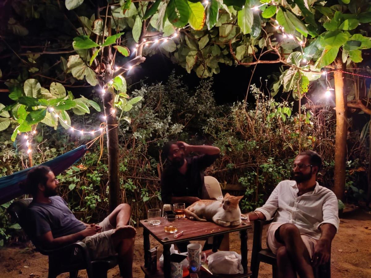 Surya Beach Cafe And Stay Gokarna  Buitenkant foto