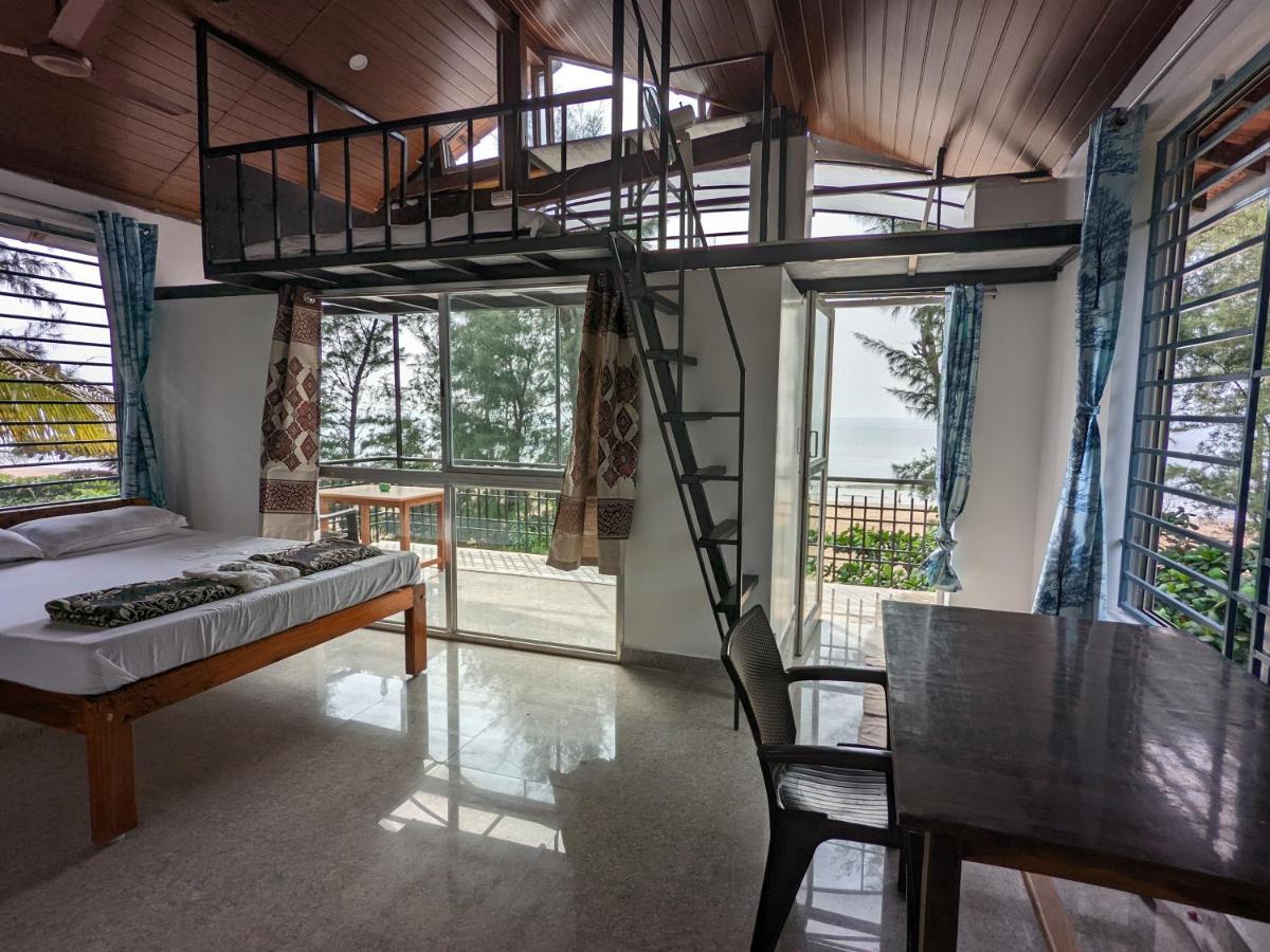 Surya Beach Cafe And Stay Gokarna  Buitenkant foto